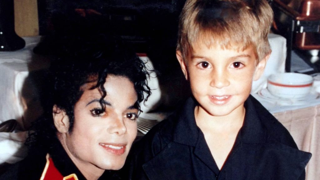 THE UPDATE: Premiera “Leaving Neverland 2”, Zendaya în “Shrek 5” și “Lord of the Rings” se amână 2 THE UPDATE: Premiera “Leaving Neverland 2”, Zendaya în “Shrek 5” și “Lord of the Rings” se amână