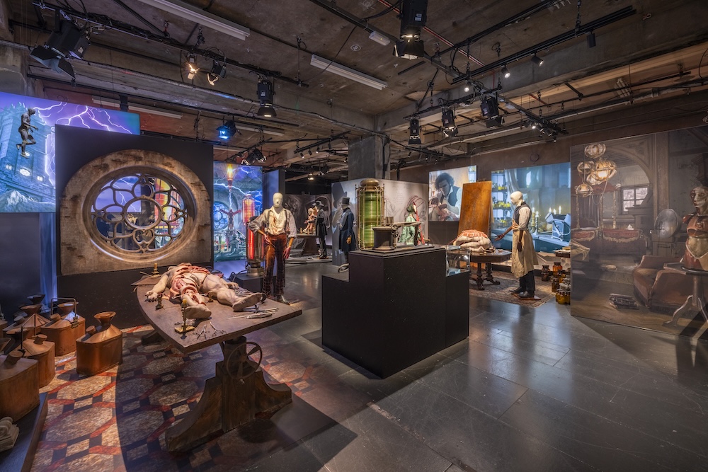 Culisele producției “Frankenstein”, noua senzație de pe streaming 14 Culisele producției “Frankenstein”, noua senzație de pe streaming