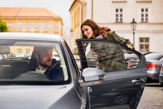 Spune-ne unde locuiești ca să îți arătăm cât de Uber ești 1 Spune-ne unde locuiești ca să îți arătăm cât de Uber ești