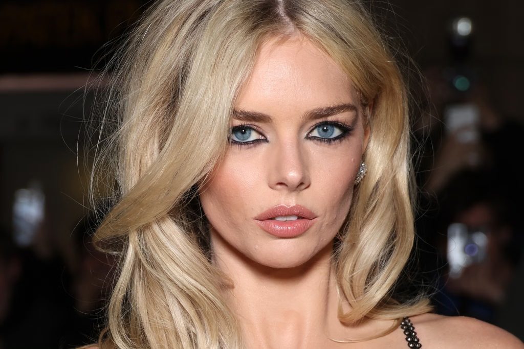 THE UPDATE serial despre Giorgio Armani, “Barbie 2” blocat, Disney anulează o producție Marvel 9 THE UPDATE serial despre Giorgio Armani, “Barbie 2” blocat, Disney anulează o producție Marvel